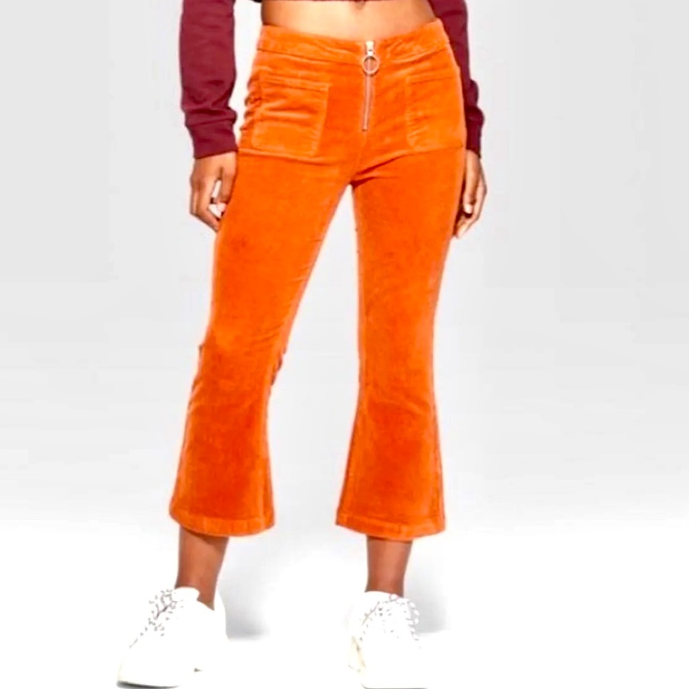 EC.Wild Fable orange corduroy capri. Ring pull zipper. Flat w16 Hips  18 L 34